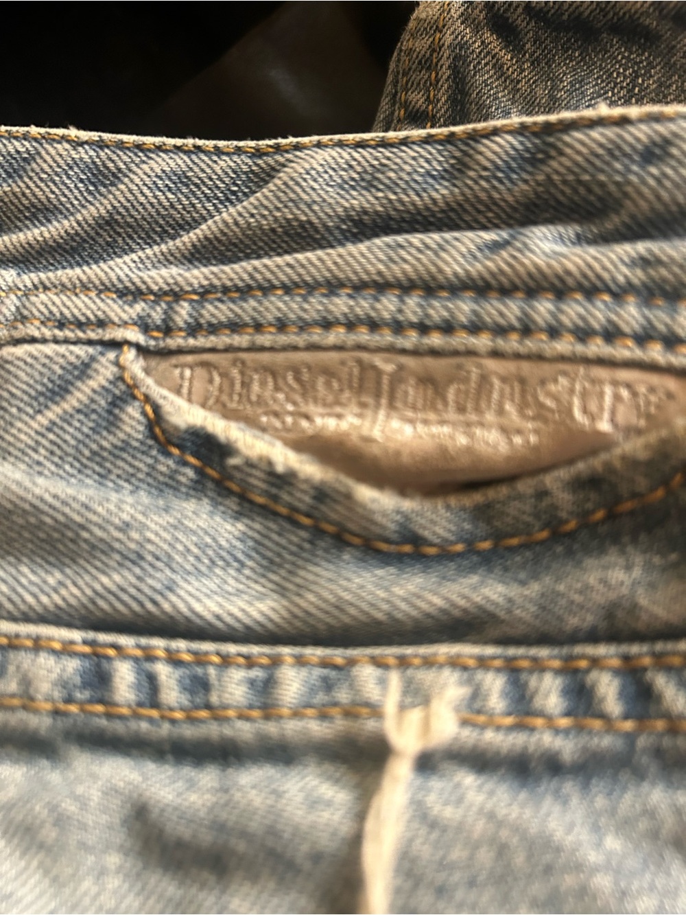 Diesel Light Wash Men's Relaxed Denim Jeans - Picture 8 of 11